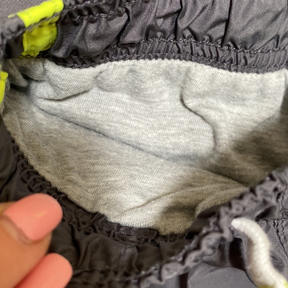 Boys Athletic Active Wear Set Zip Shirt Lined Sweatpants Workout Grey Yellow 5T - Picture 5 of 6